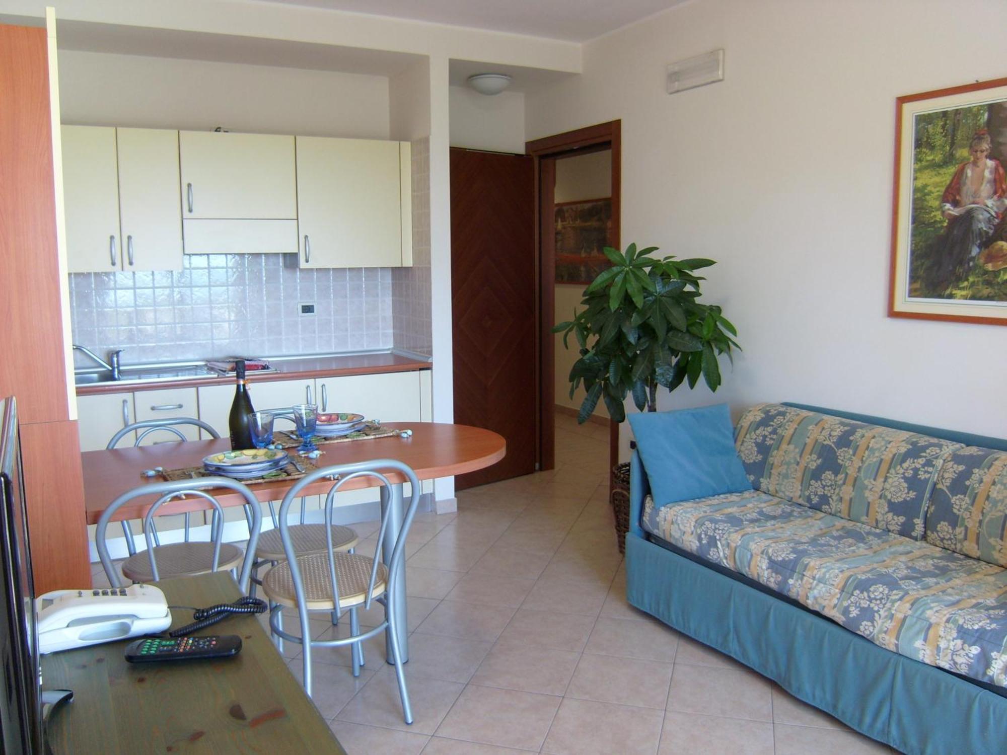 Residence Torre Del Mar Alba Adriatica Quarto foto